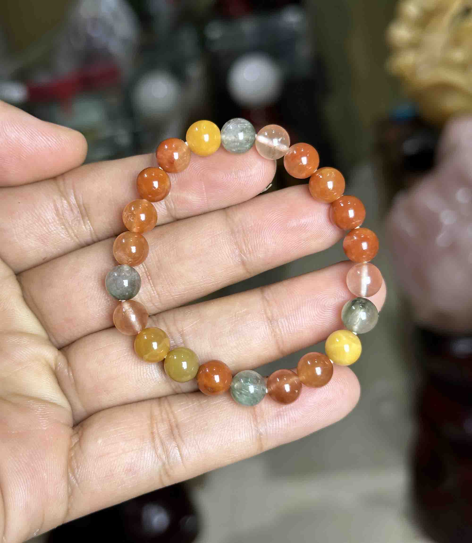 Vòng Tay Phong Thủy Đá Thạch Anh Ngũ Sắc Tự Nhiên 8mm