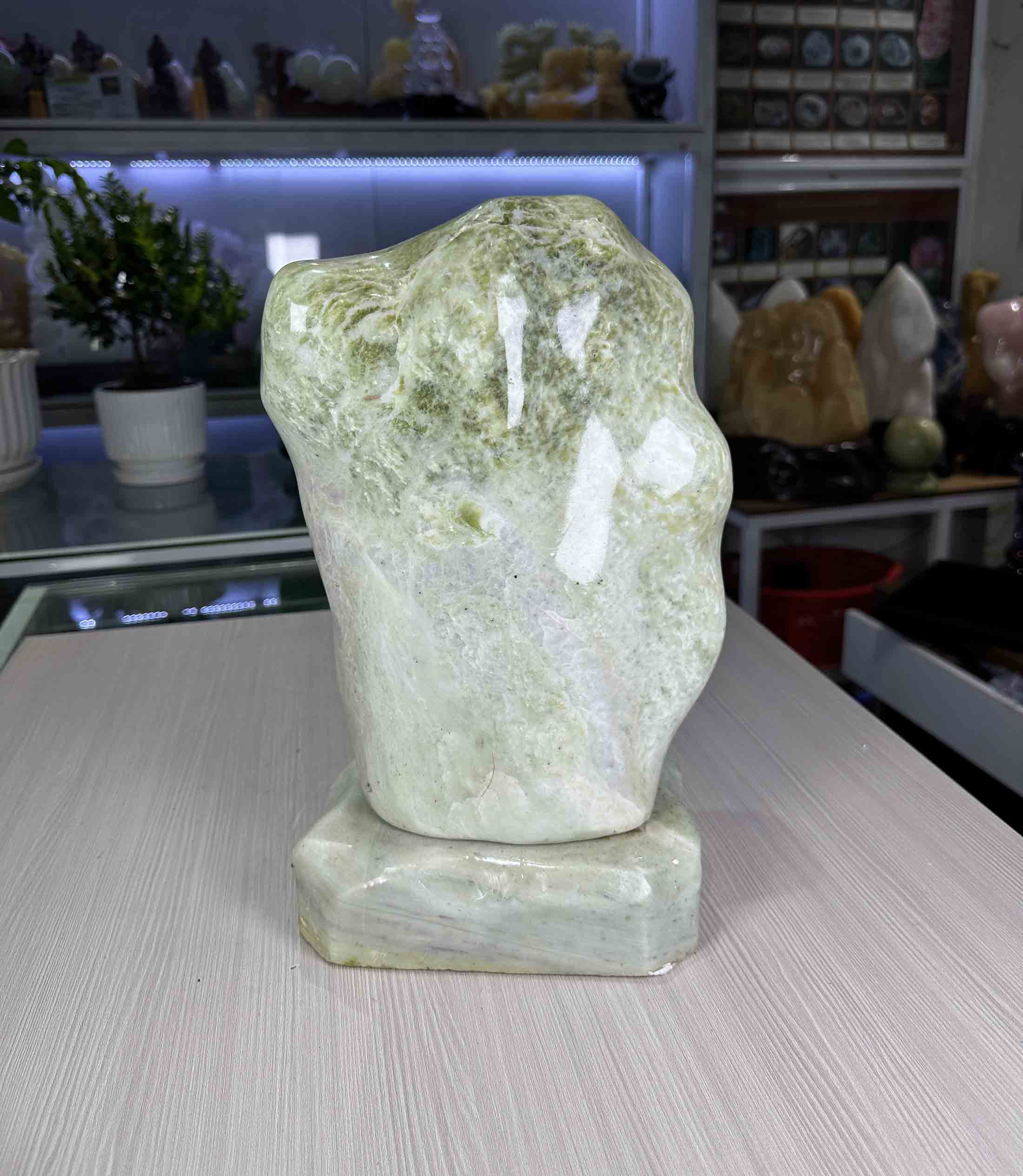 Đá Phong Thuỷ Trang Trí Trấn Trạch Đá Sepentine Tự Nhiên Màu Xanh Đẹp 12kg-33cm