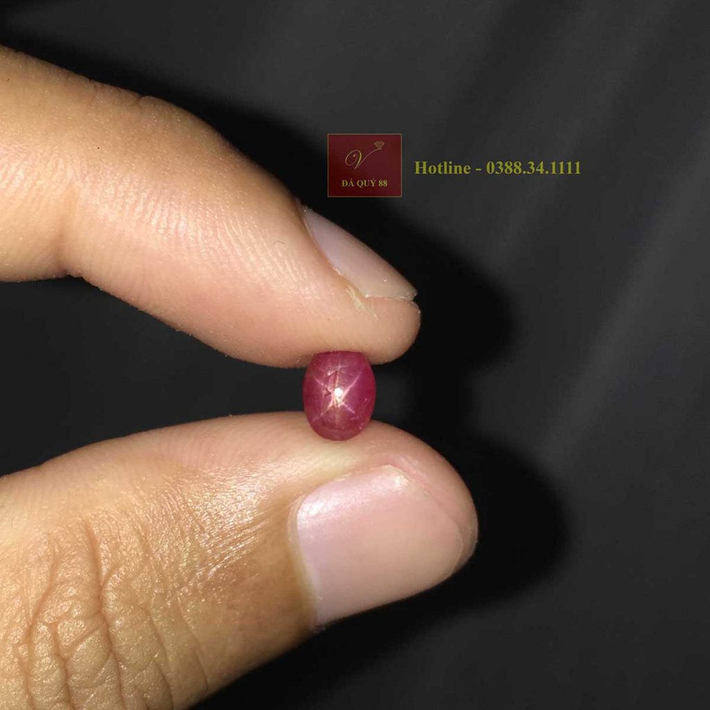 viên đá ruby sao tự nhiên 1.85ct