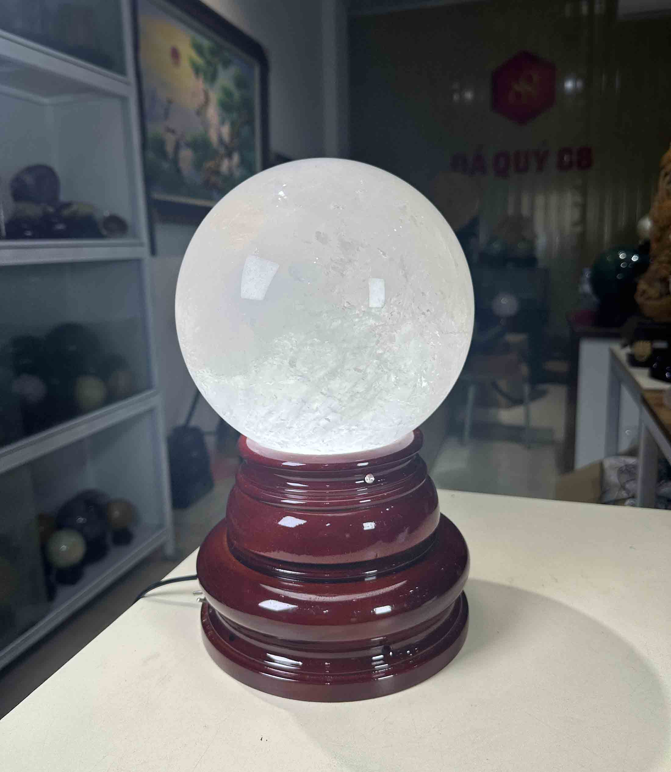 Quả Cầu Phong Thuỷ Thạch Anh Trắng Tự Nhiên Chất Đẹp 11.4kg-20cm
