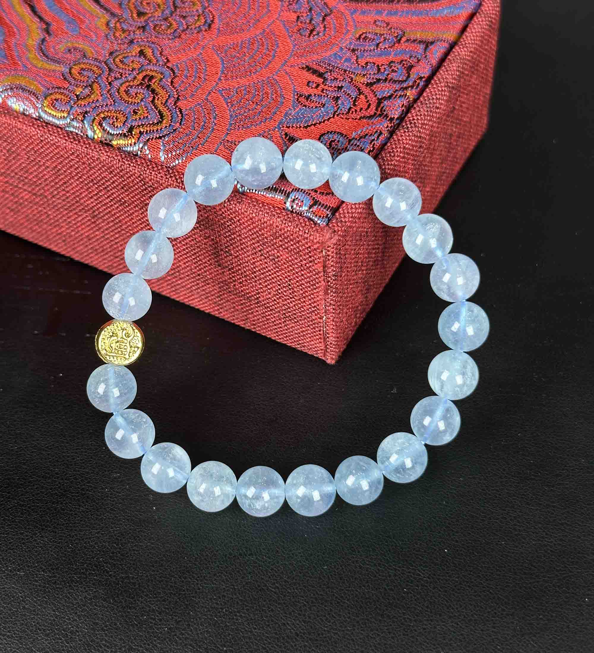 Vòng Phong Thuỷ Mệnh Thuỷ, Mộc Đá Thạch Anh Aquamarine Tự Nhiên Mix Chữ Lộc Vàng 10k