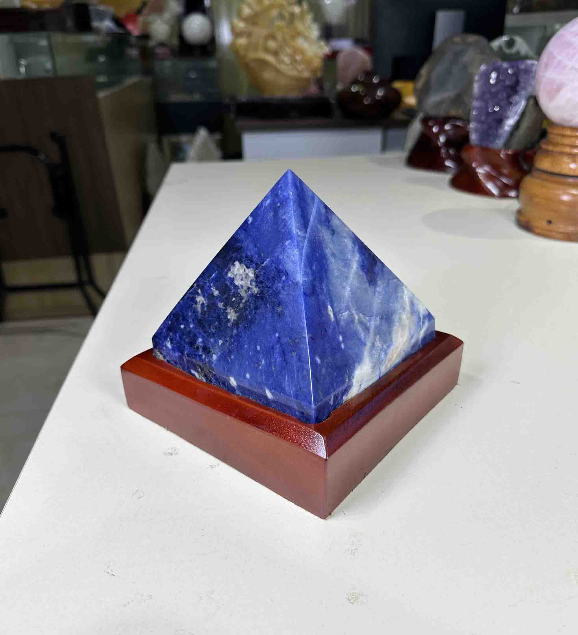 Kim Tự Tháp Đá Sodalite Tự Nhiên Màu Xanh Dương Đậm M05