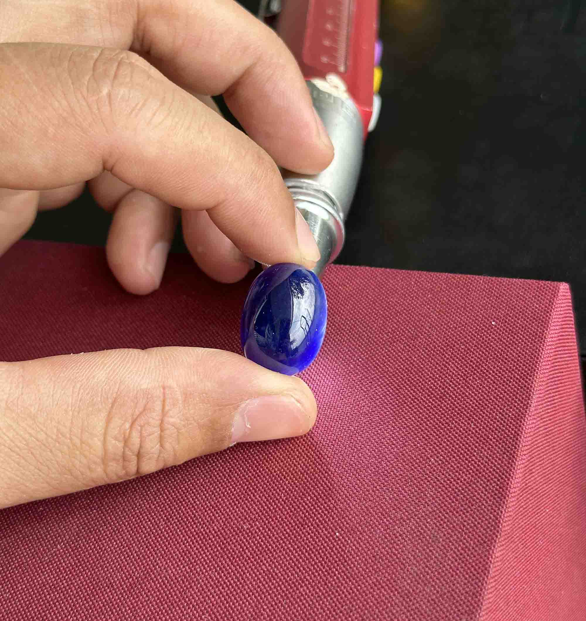 Mặt Đá Saphia Xanh Tự Nhiên Mài Sống 35ct Thông Đèn