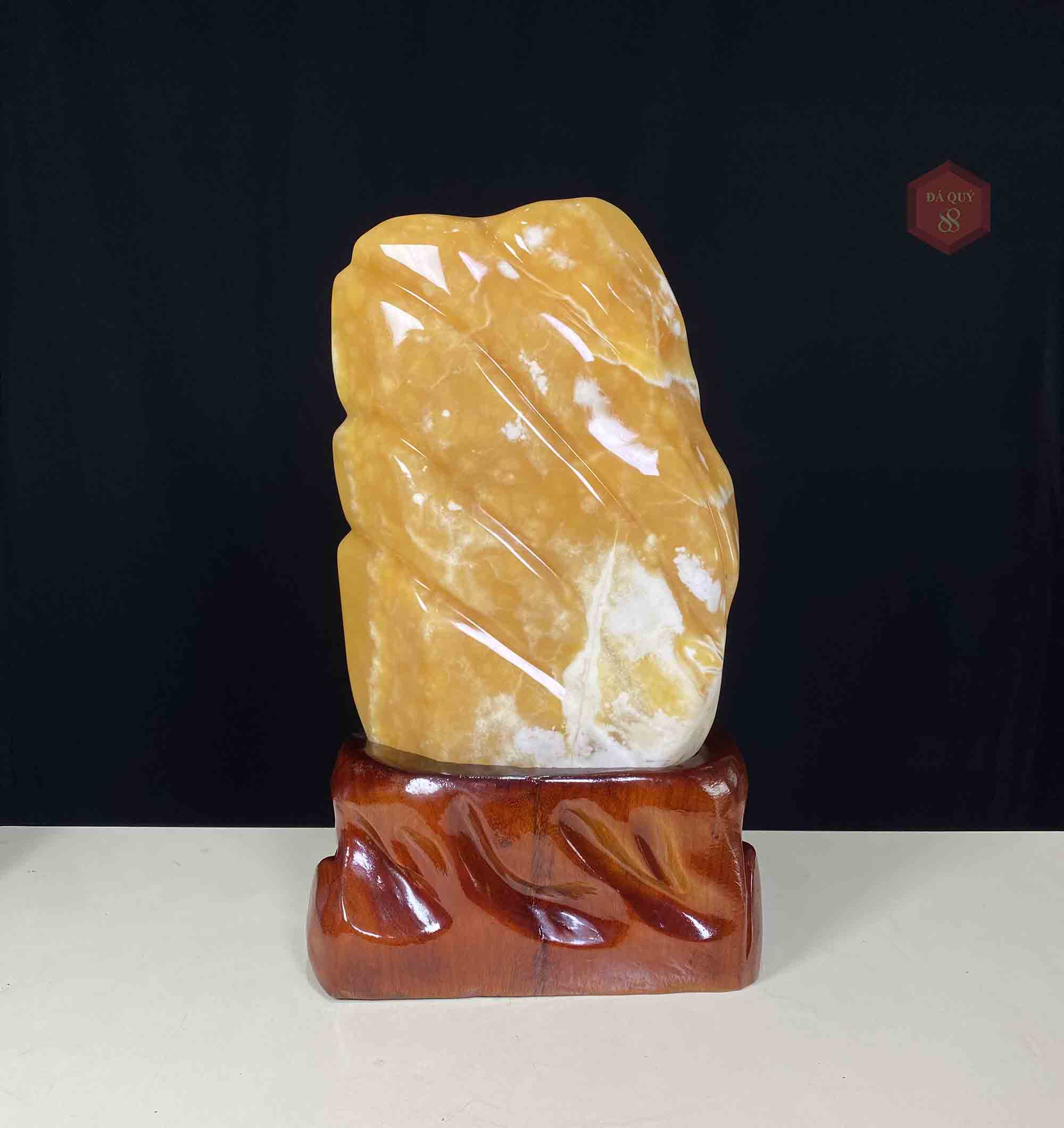 Núi Đá Ngọc Hoàng Long Tự Nhiên Phong Thuỷ Dáng Cánh Buồm 16kg-48cm