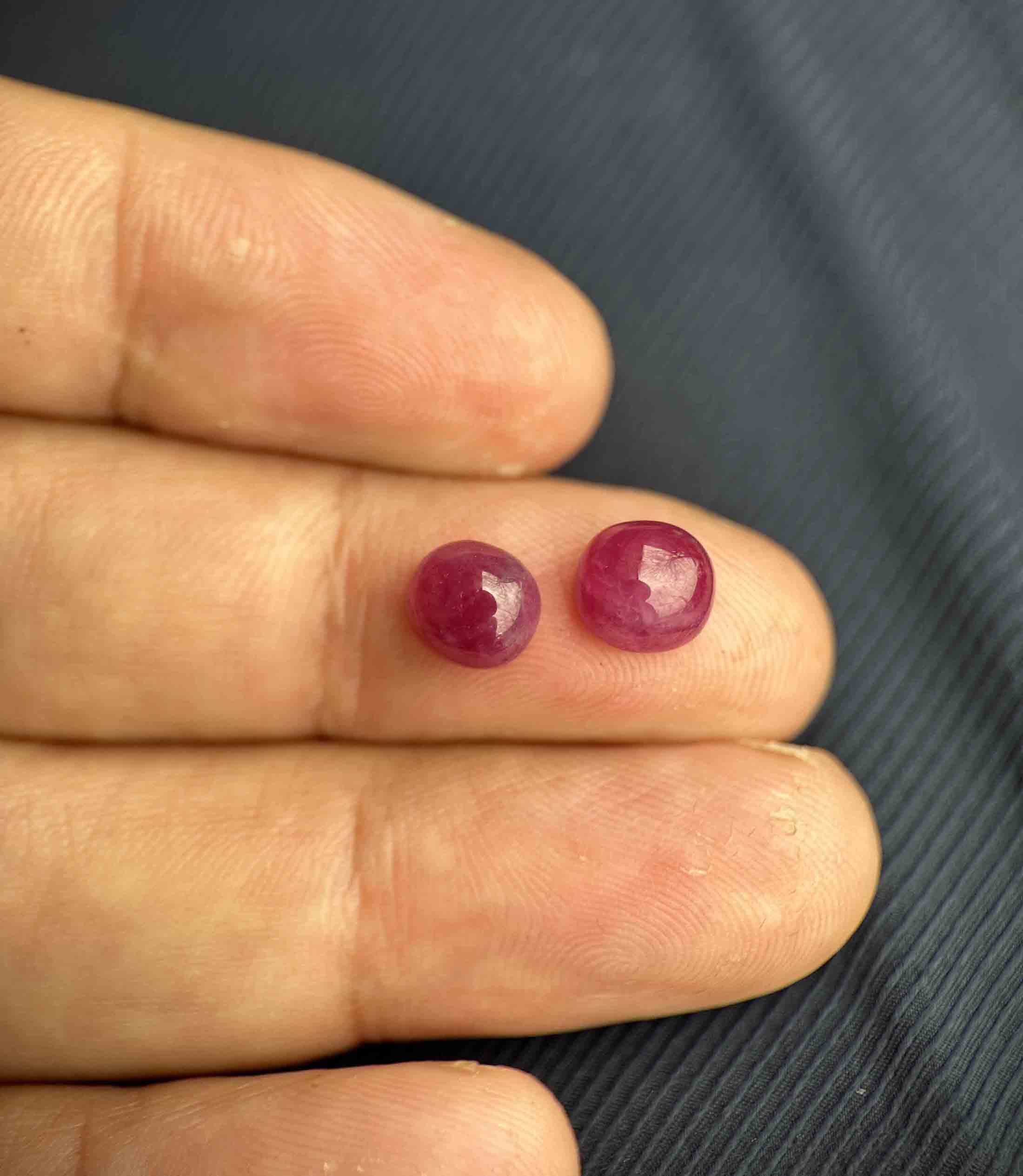 Cặp Đá Ruby Tự Nhiên Mặt Nhẫn Đôi, Bông Tai 8mm x 7mm