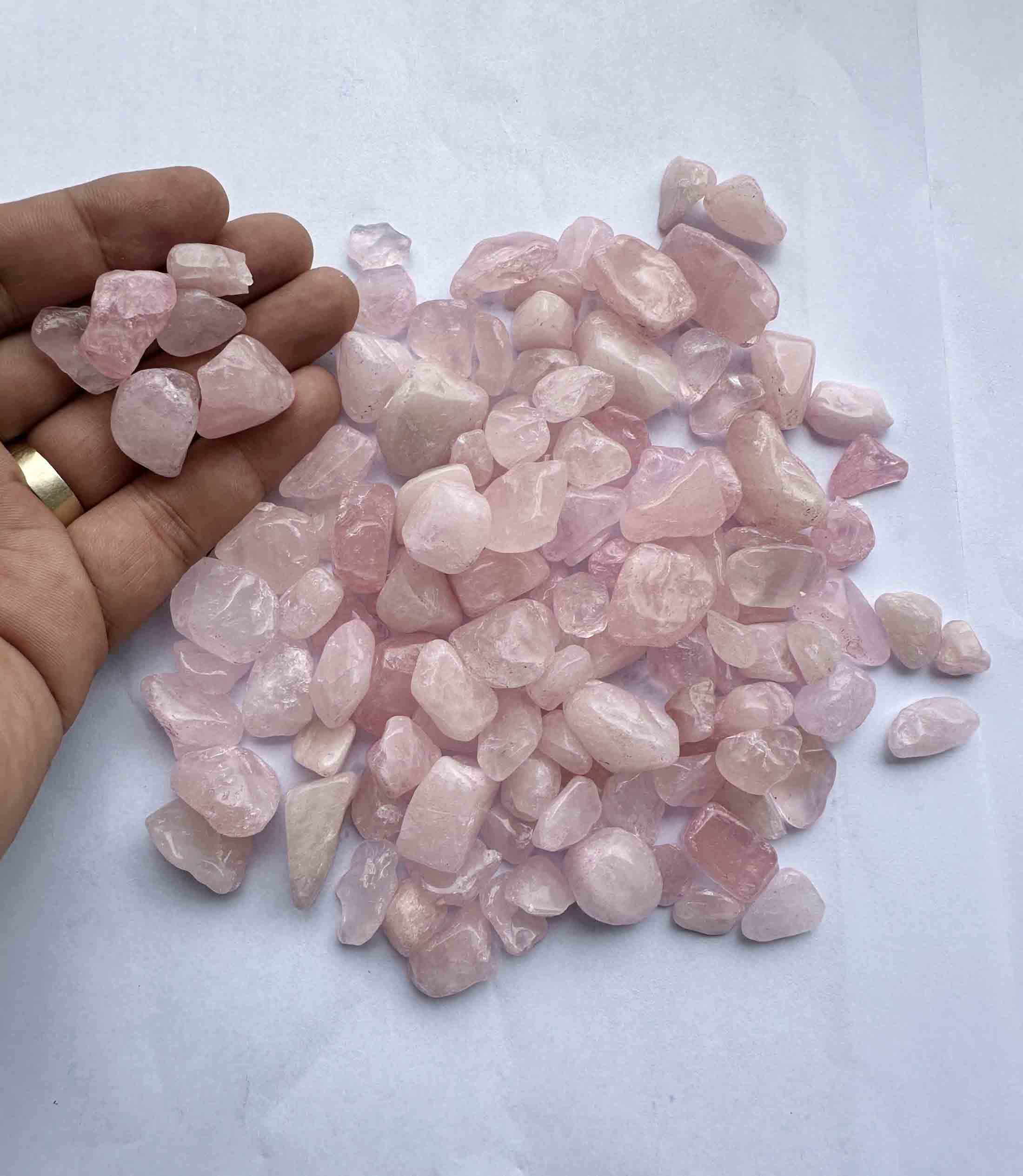 Đá Thạch Anh Hồng Vụn Mài Bóng Dải Nền Nhà Móng Nhà 1kg