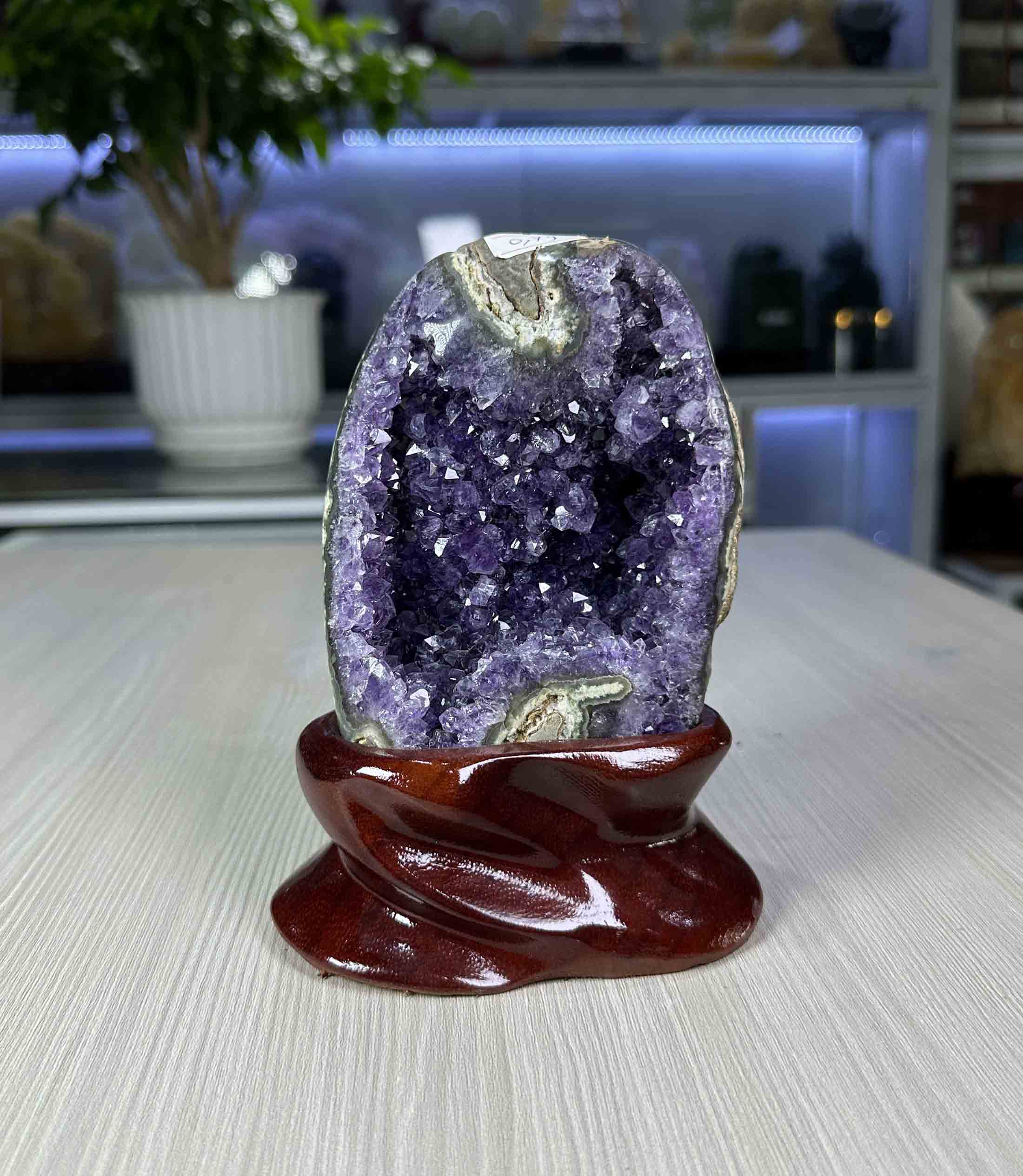 Tinh Thể Đá Thạch Anh Tím Tự Nhiên Đẹp Trang Trí Phong Thuỷ Bàn Làm Việc Cao 16,5cm