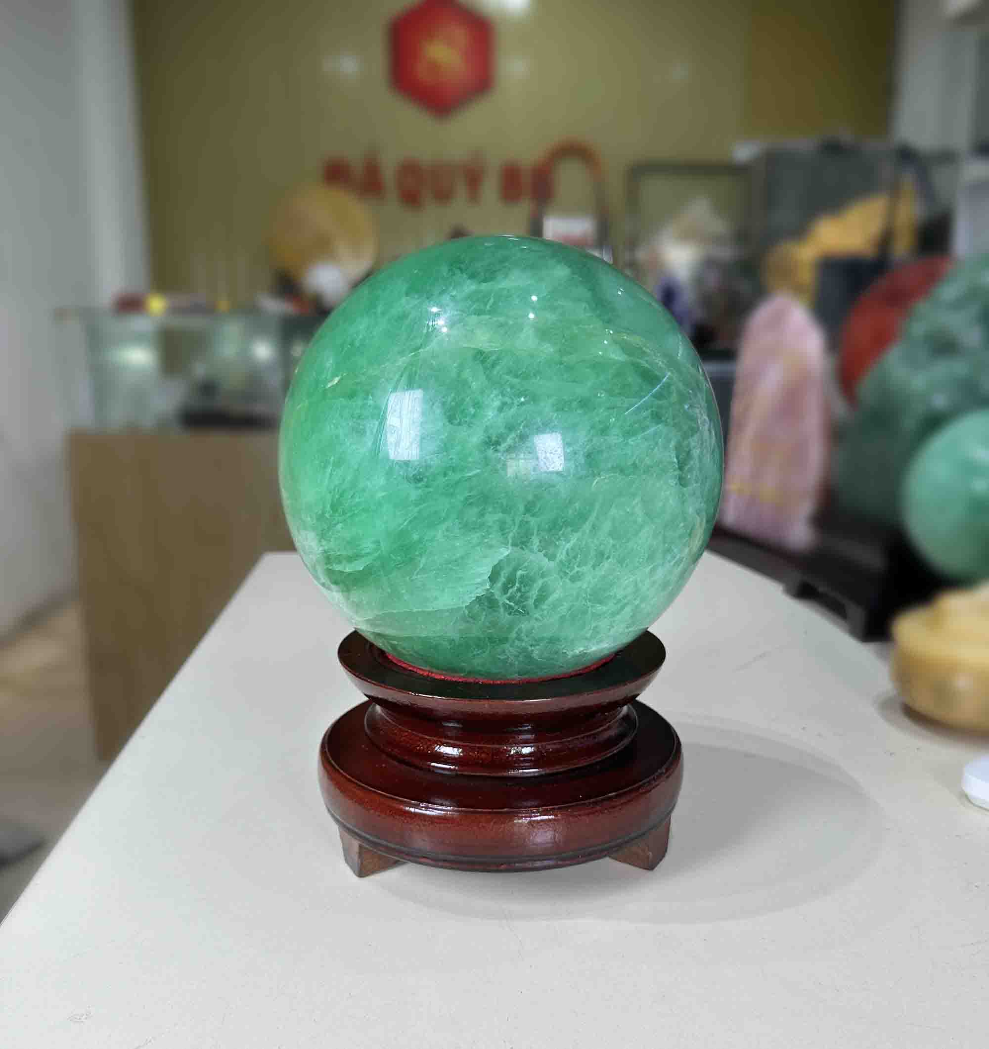 Quả Cầu Phong Thuỷ Đá Tự Nhiên Fluorite Xanh Ngọc Lục Bảo Đẹp 9.6kg-17.5cm