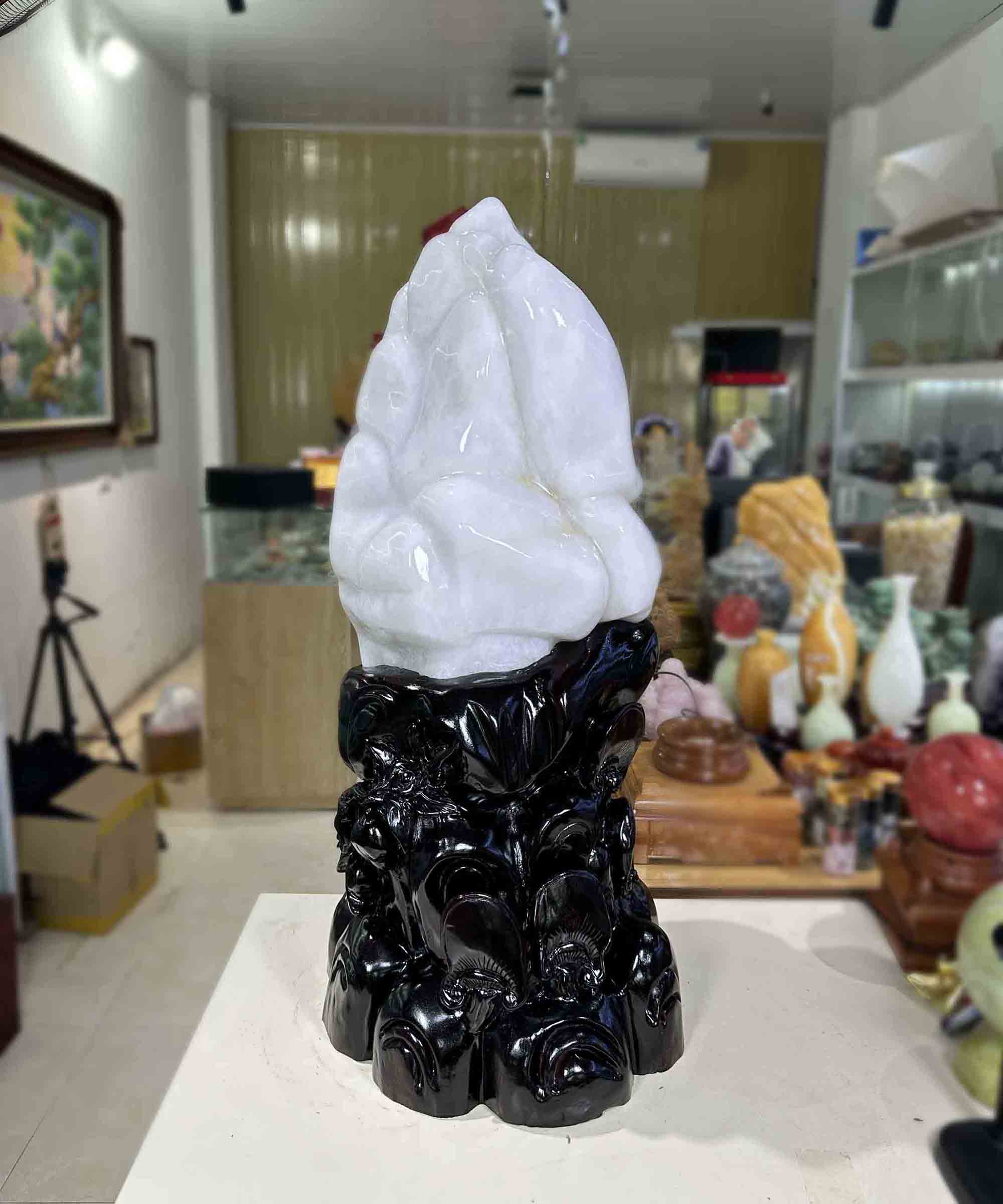Đá Phong Thuỷ Trang Trí Trấn Trạch Thạch Anh Trắng Tự Nhiên Trắng Ngọc Đẹp 42.5kg-86cm