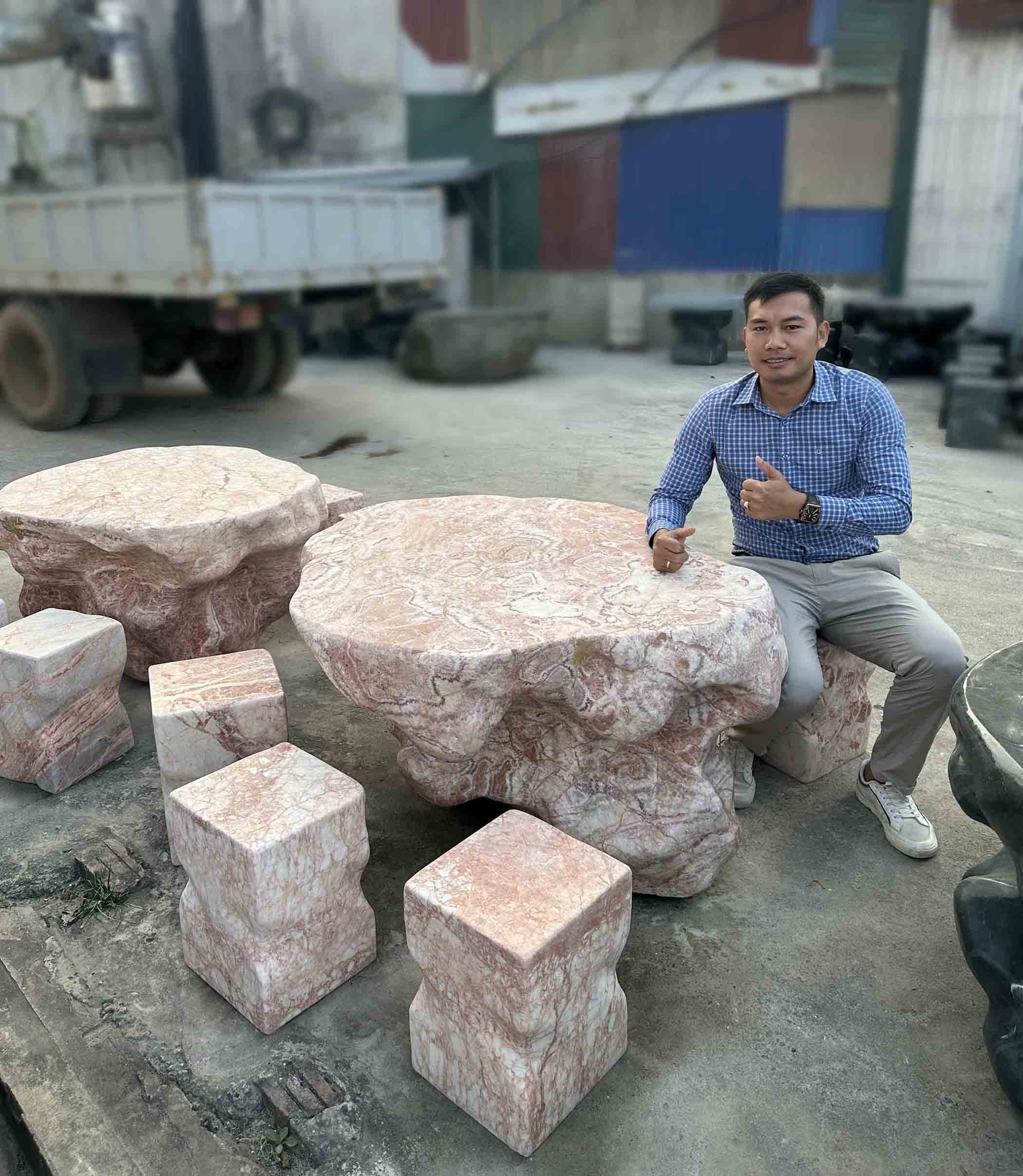 Bộ Bàn Ghế Đá Tự Nhiên Sử Dụng Phòng Khách, Cửa Hàng, Sân Vườn Biệt Thự Đá Mable Hồng