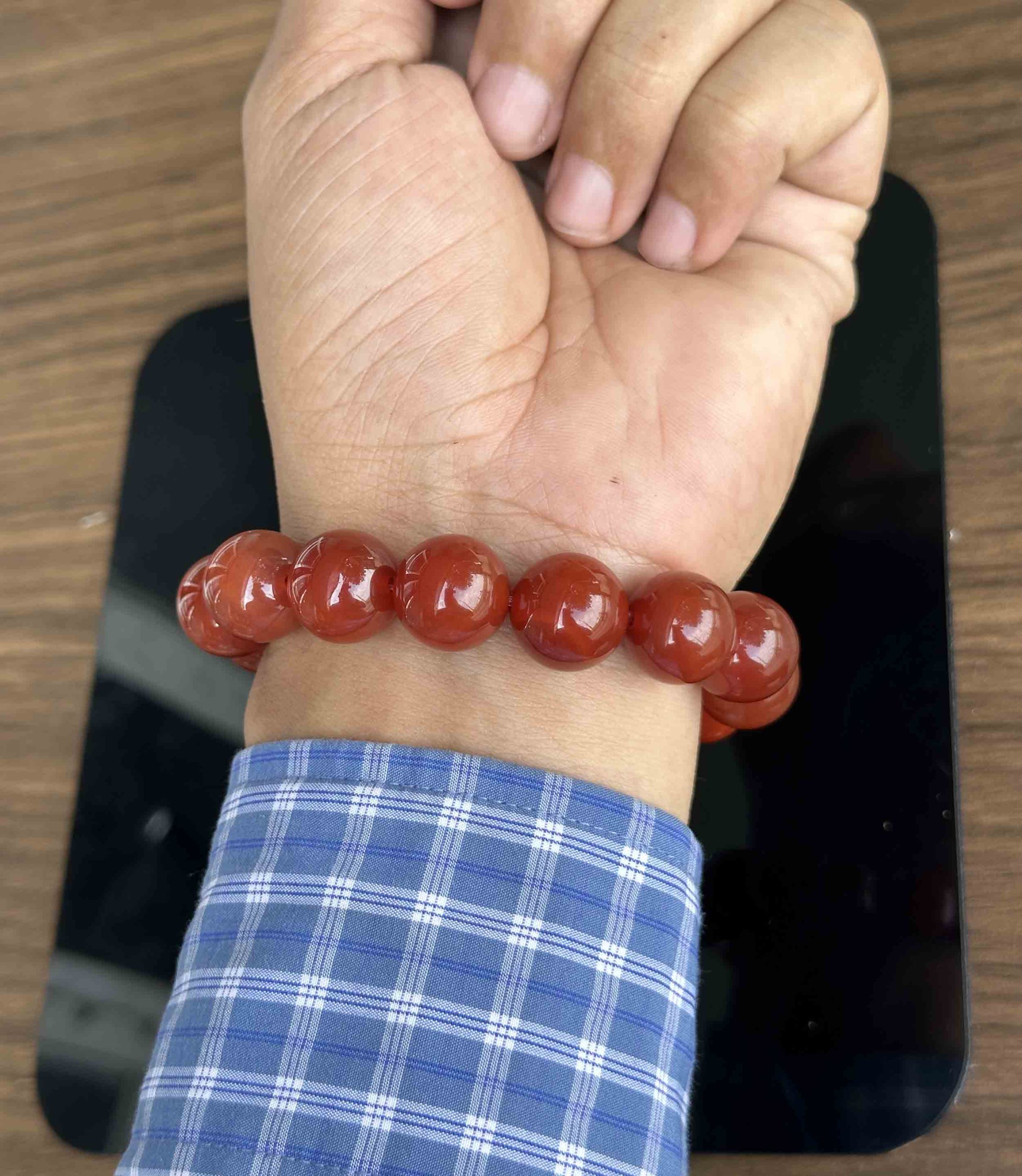 Vòng Tay Phong Thuỷ Ngọc Mã Não Đỏ Tự Nhiên Hàng Chuẩn Size 16mm