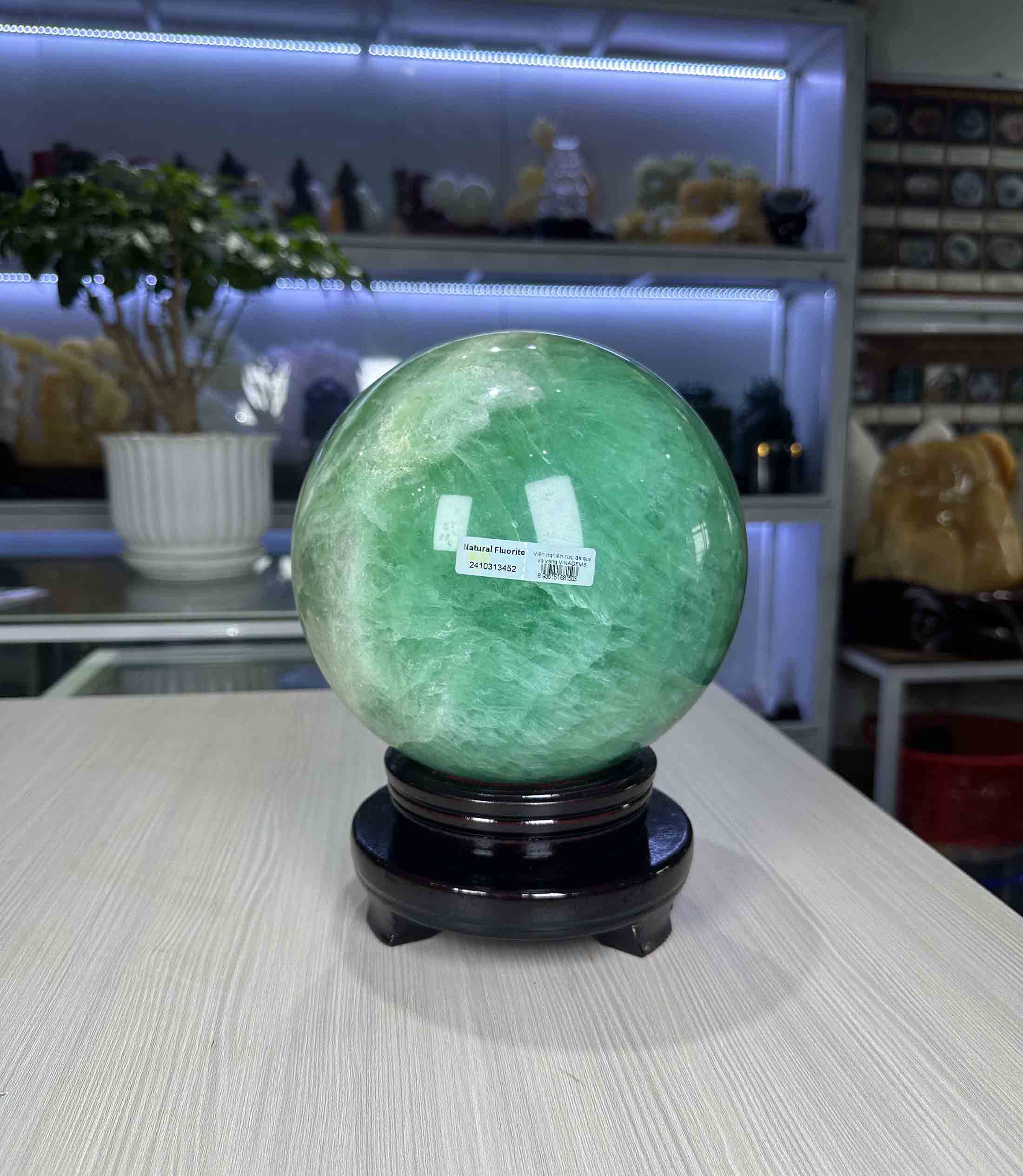 Quả Cầu Phong Thuỷ Đá Tự Nhiên Xanh Ngọc Tươi Đá Fluorite Tự Nhiên 9.6kg-17.5cm