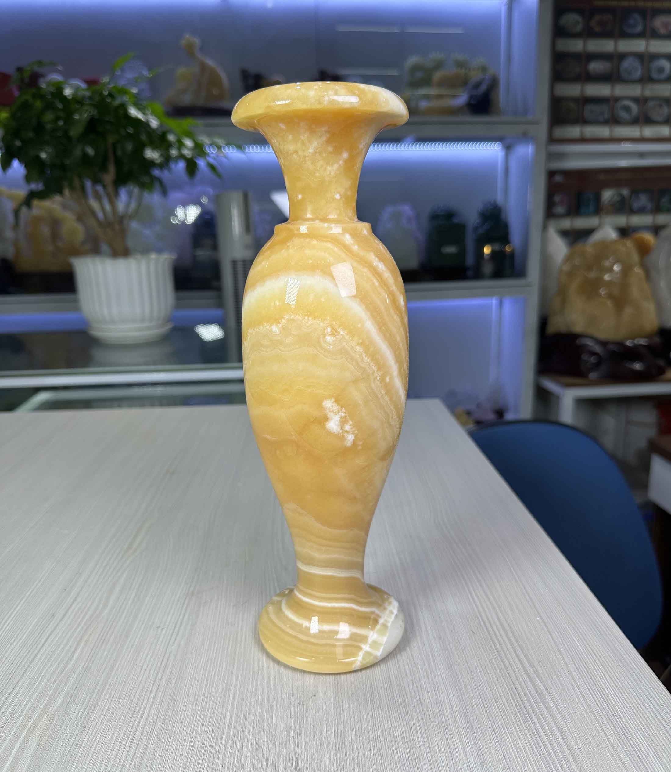 Lục Bình Ngọc Hoàng Long Tự Nhiên Vàng Ngọc Vân Đẹp Cao 30cm